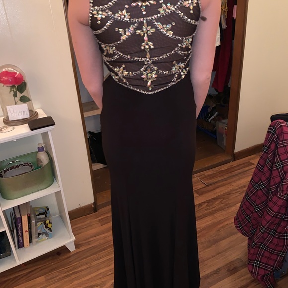 Black prom dress - Picture 2 of 4